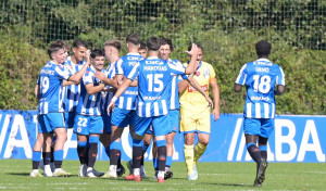 El Fabril celebra su primera victoria de la temporada con sufrimiento