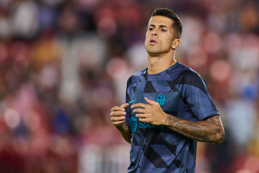 Cancelo, sobre su enfado: "No son aficionados y quieren fotos venderlas"