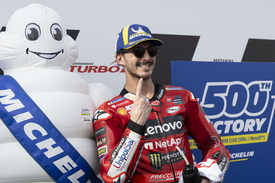 Bagnaia recupera el liderato del mundial y Jorge Martín acaba en el suelo