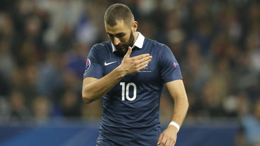 Benzema se plantea denunciar por injurias al ministro del Interior de Francia