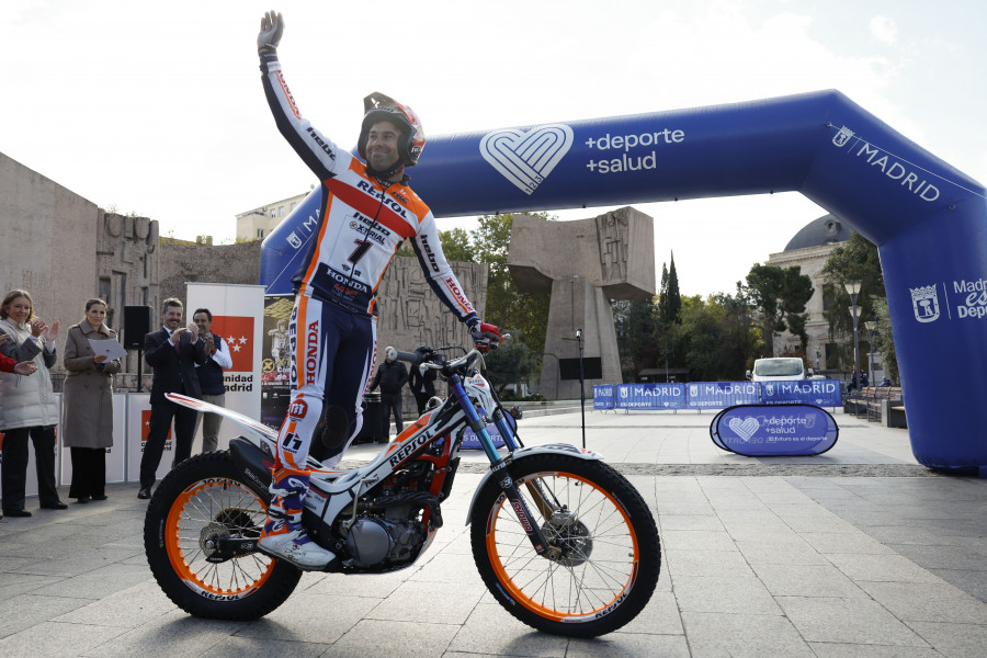 Toni Bou se exhibe en la presentación del Campeonato del Mundo de X-Trial