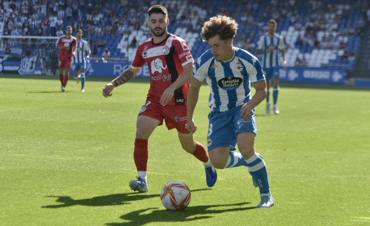 Cris Montes renueva con el Eldense y pone fin al culebrón