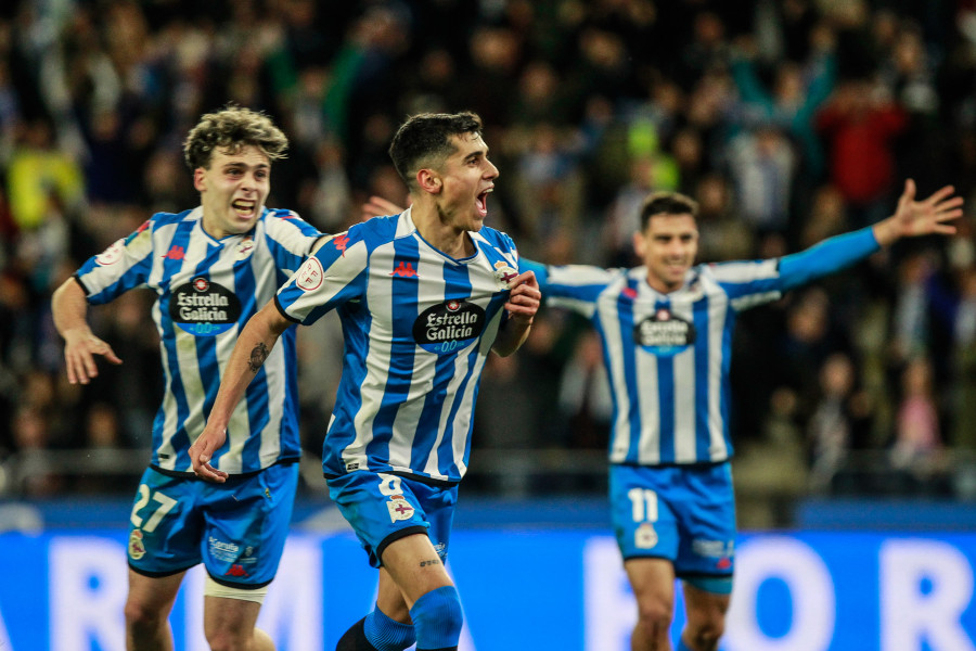 Mella lidera una actuación redonda del Depor ante el líder (2-0)