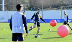 Barbero y José Ángel completan el entrenamiento y Martín Ochoa 'pasa' al Fabril