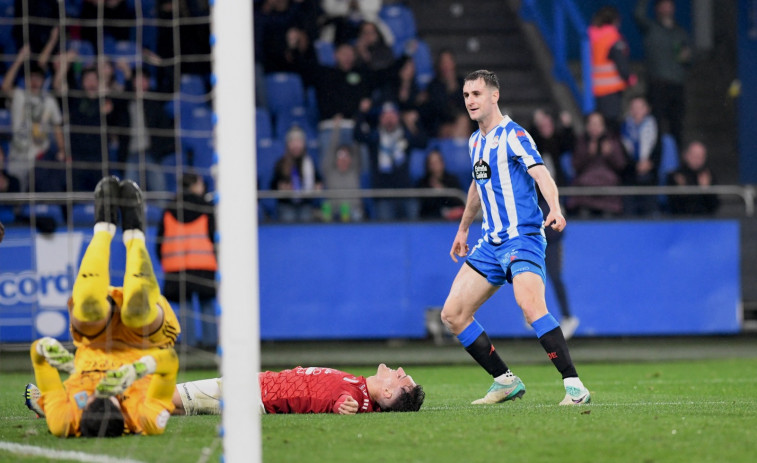 El Depor mete la quinta ante el Tarazona (4-1)