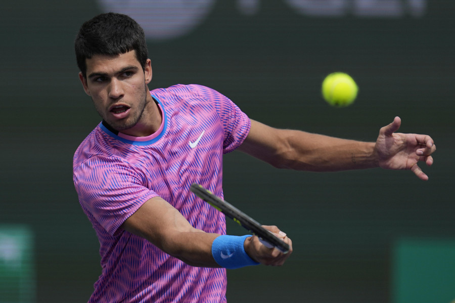 Alcaraz se venga de Marozsán y ya está en cuartos de Indian Wells