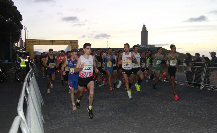 Coruña Corre 2024, la tradicional carrera nocturna de la Torre