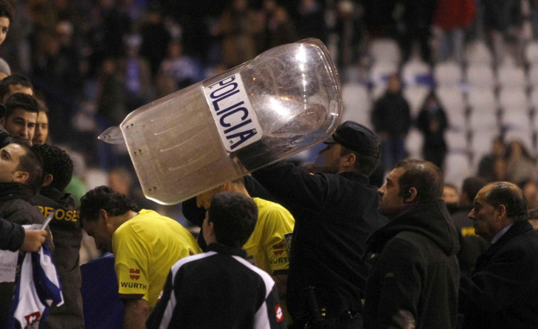 El sindicato policial exige que los clubes de fútbol copaguen la seguridad de los partidos