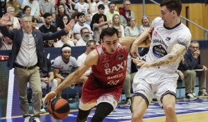 El Obradoiro cae en casa frente al Baxi Manresa