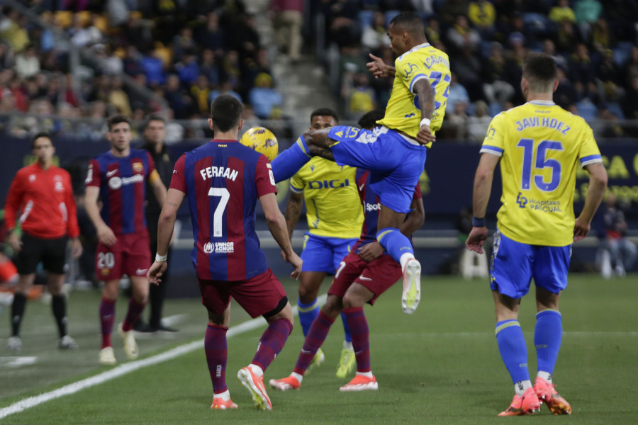 0-1 | El Plan B del Barça suma los tres puntos en Cádiz