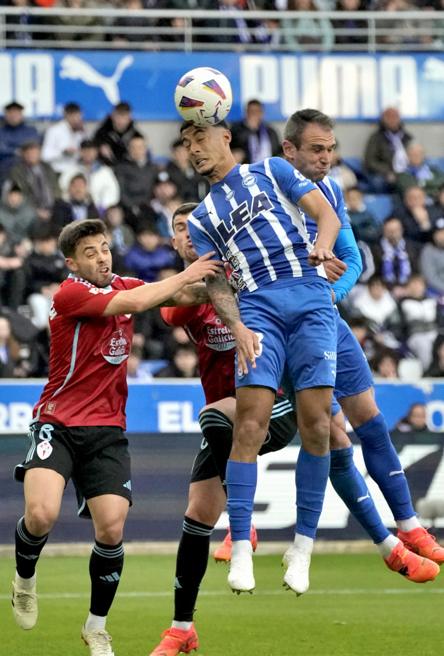 3-0 | El Alavés tira abajo la puerta de la salvación