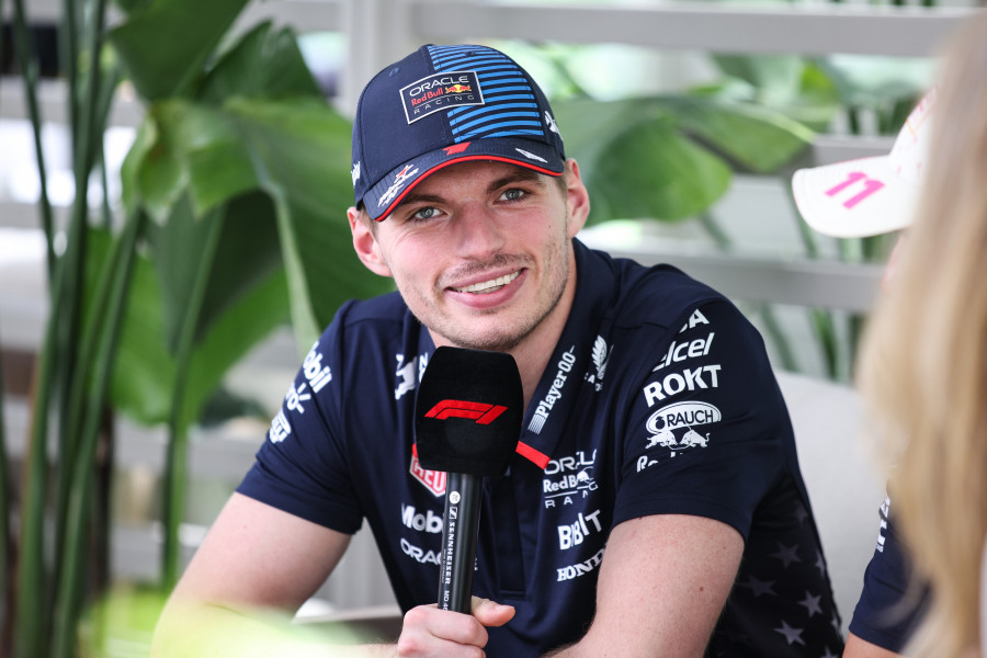 Verstappen empieza el fin de semana mandando en Miami y Sainz acaba tercero