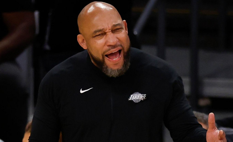 Los Lakers despiden a su entrenador Darvin Ham