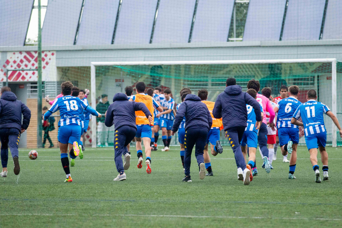 Celebraciu00f3n deportivo juvenil