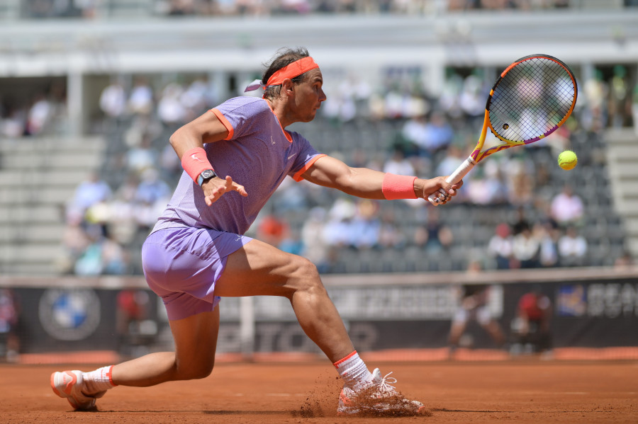 Nadal reacciona ante el belga Zizou Bergs