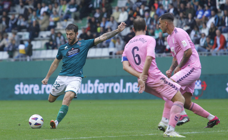 Iker Losada desoye el interés de equipos de Primera: 