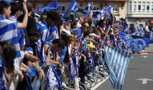 A Coruña se tiñe de blanquiazul