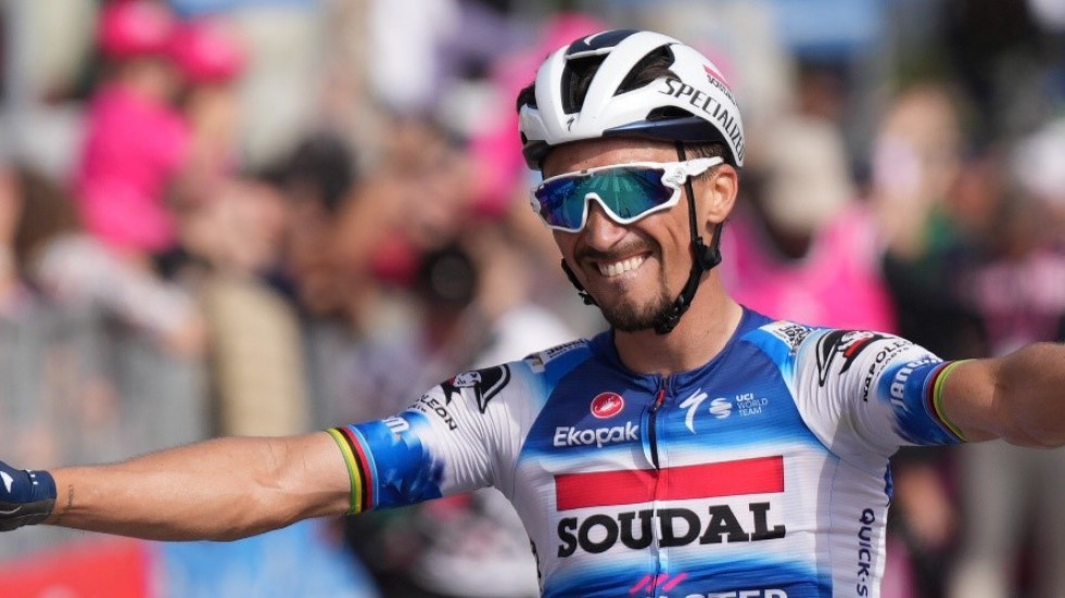 Alaphilippe exhibe poderío y Pogacar sigue siendo el líder