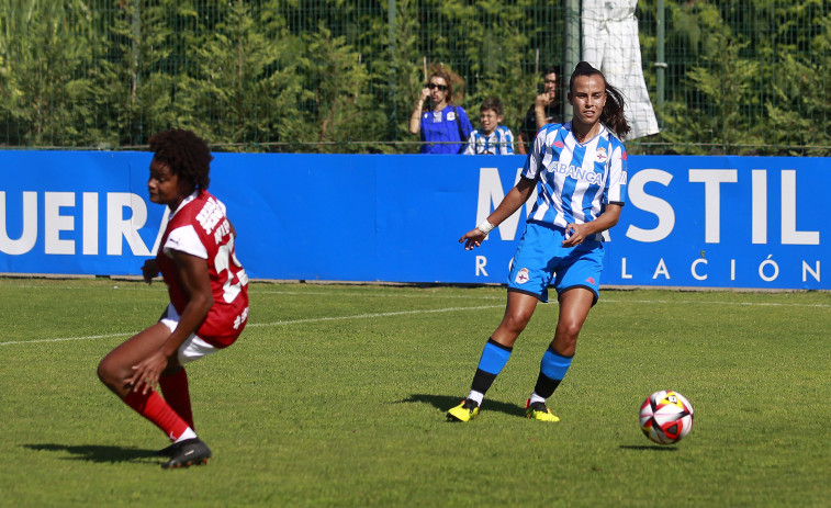 Raquel García prolonga su contrato y liderará la zaga en la Liga F