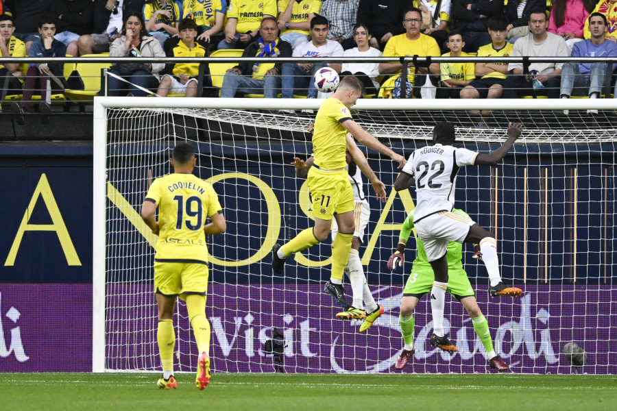 El delantero del Villarreal Sorloth frena al Real Madrid  (4-4)