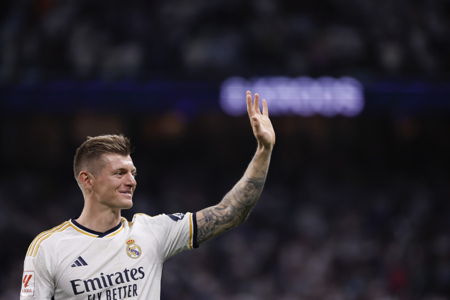 'Gracias, don Antonio', el Madrid despide con honores a Kroos