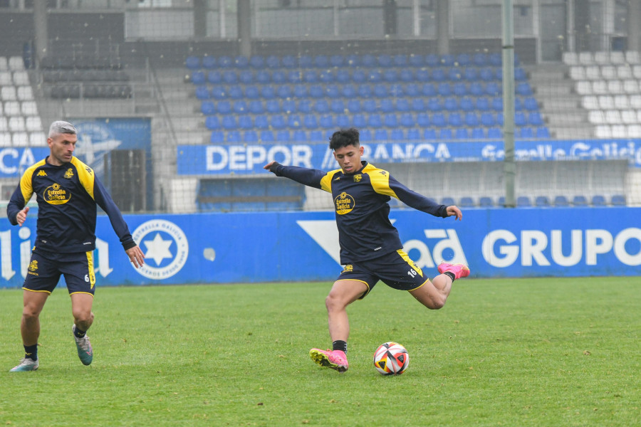 Dos despedidas seguras en el Depor y una larga nómina en vilo