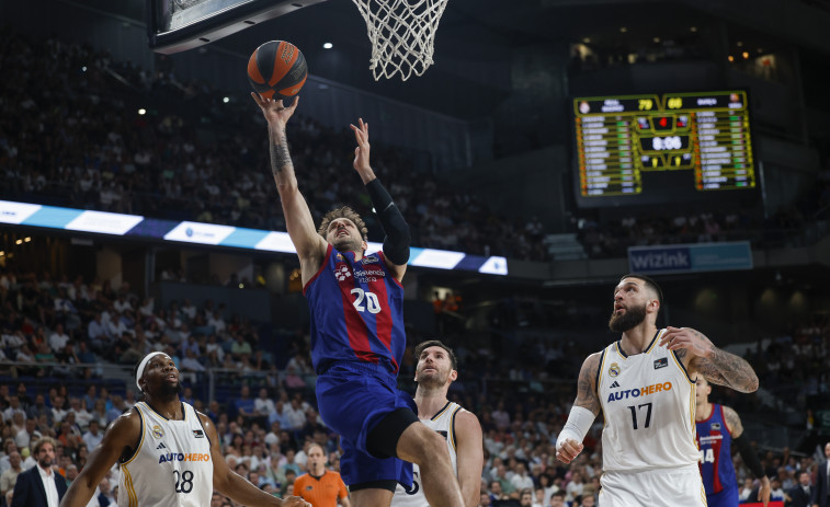 El Real Madrid encarrila las semifinales ante un Barça más exigente (104-98)