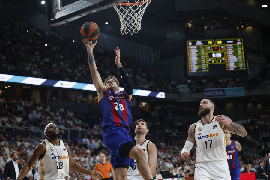 El Real Madrid encarrila las semifinales ante un Barça más exigente (104-98)