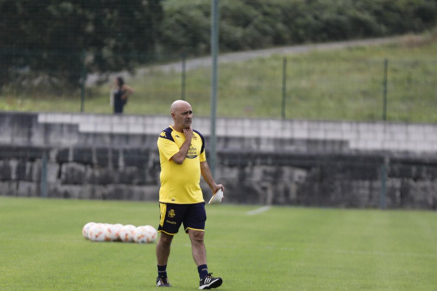 El Depor estudia también un relevo en el banquillo del Fabril