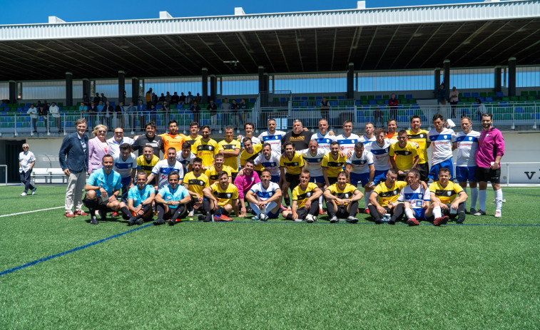 Pastoriza disfruta con la fiesta del fútbol veterano (1-0)