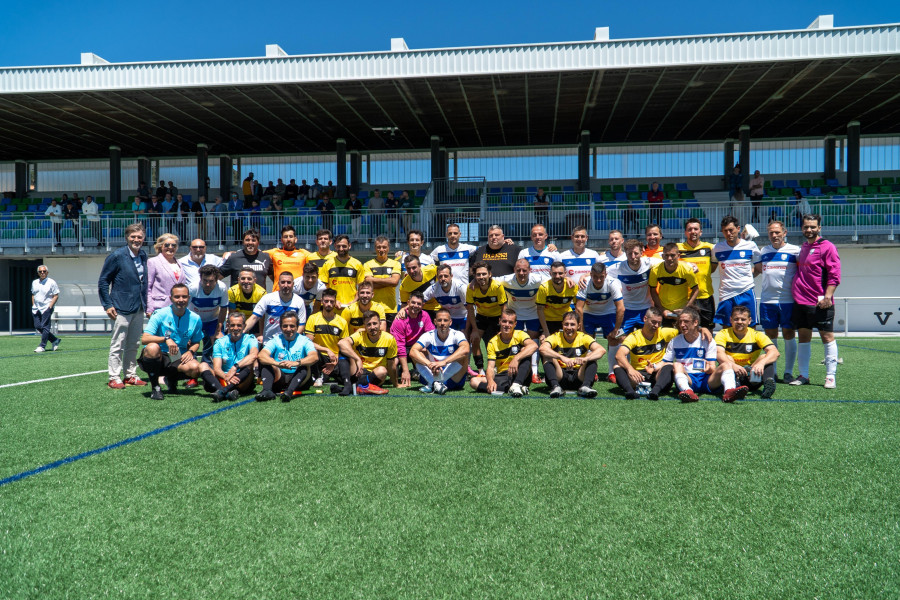 Pastoriza disfruta con la fiesta del fútbol veterano (1-0)