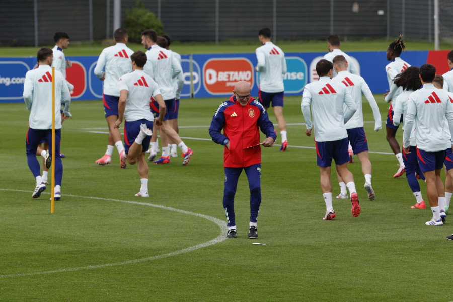 La selección española  trabaja la fuerza y la resistencia en su segundo día de entrenamiento