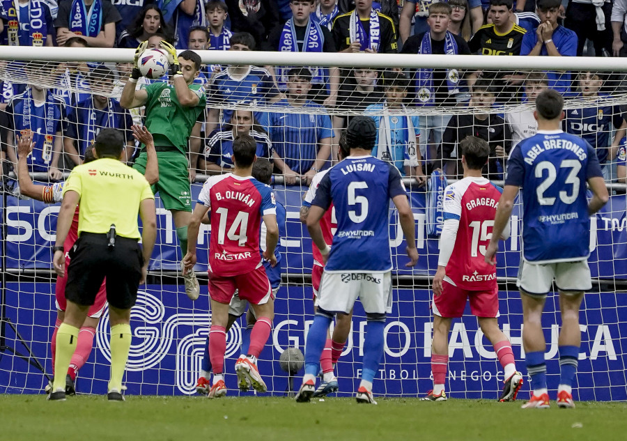 El Real Oviedo golpea primero (1-0)