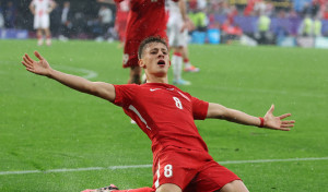 Eurocopa | Un golazo de Arda Güler lidera la victoria de Turquía (3-1)