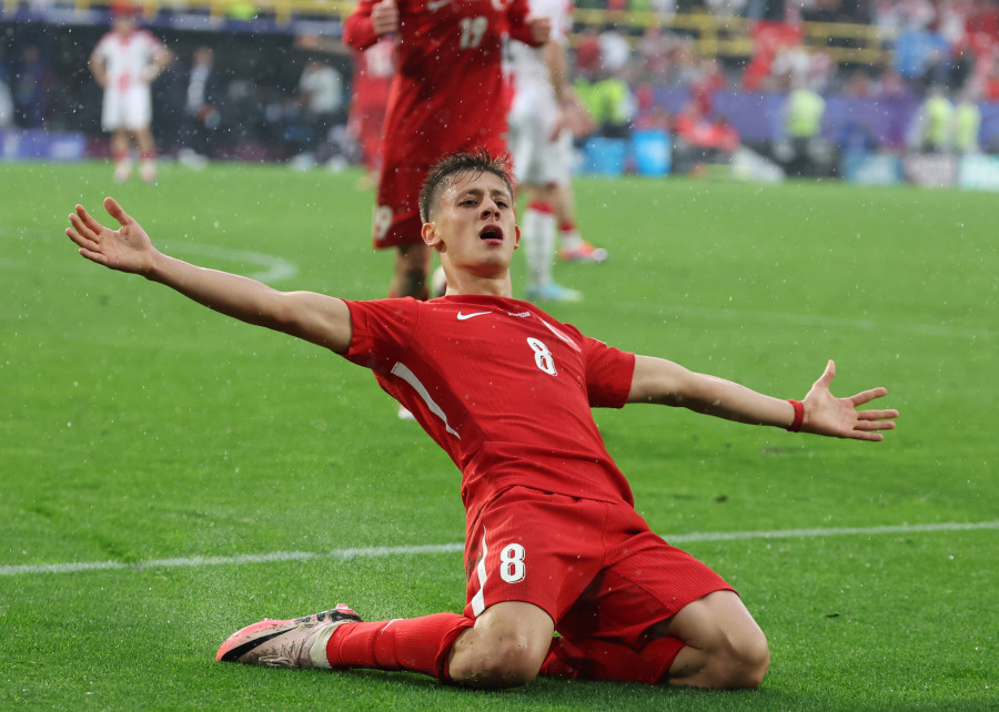 Eurocopa | Un golazo de Arda Güler lidera la victoria de Turquía (3-1)