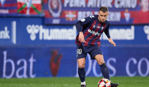 Aketxe y Quique González, exjugadores del Depor, salen del Eibar, tras el batacazo