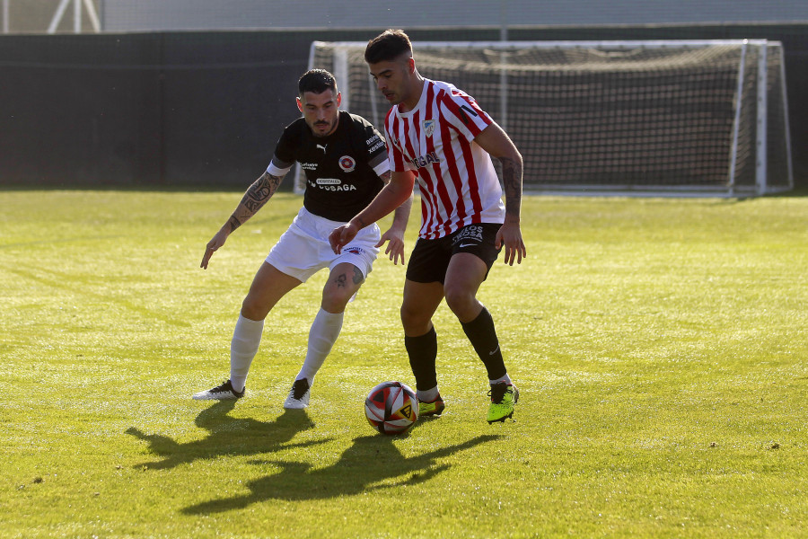 Óscar Varela deja el Atlético Arteixo y ficha por el Arosa