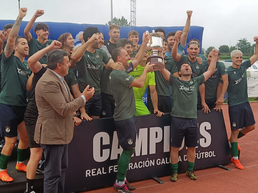 Un golazo soberbio de Segade hace campeón de la Copa Diputación al San Tirso