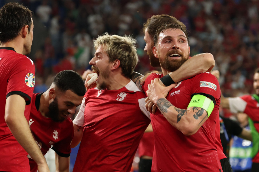 Apoteosis de Georgia, rival de España en octavos (2-0)