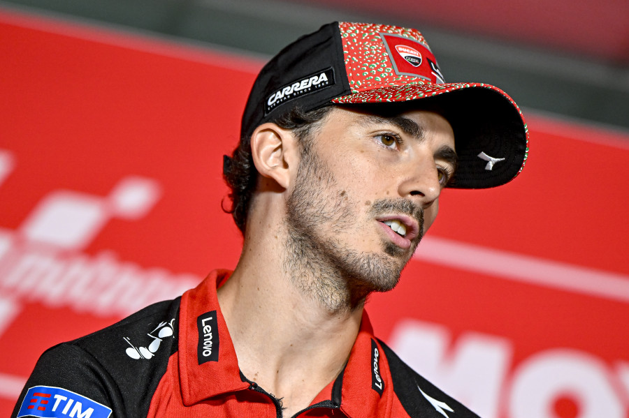 Bagnaia acaba en la 'pole' con nuevo récord, con Marc Márquez por los suelos