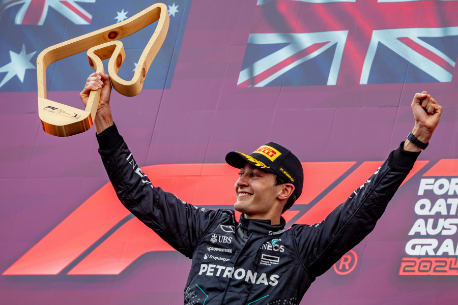 Russell gana y Sainz sube al podio tras un choque de Norris y Verstappen por el liderato