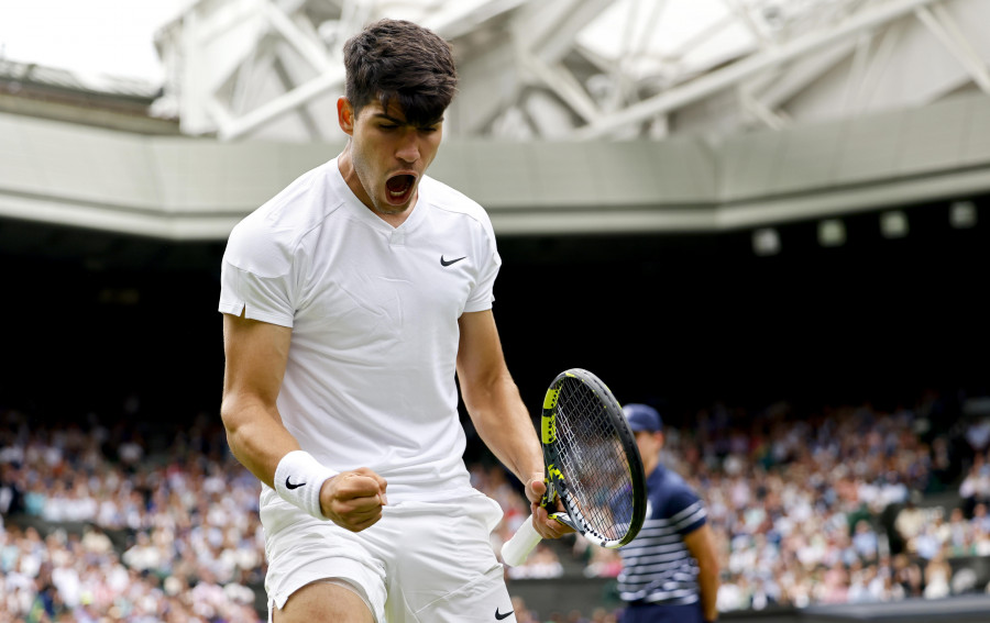 Alcaraz supera al estonio Mark Lajal en primera ronda de Wimbledon