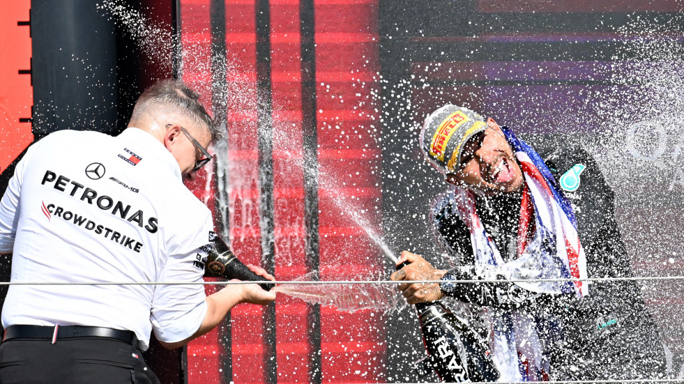 Hamilton gana en Silverstone y eleva a 104 su propio récord histórico de triunfos en la F1