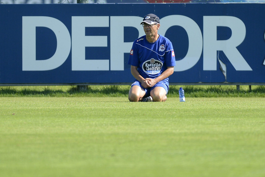 Inicio de pretemporada sin fichajes, la fórmula sufrida dos veces por Fernando Vázquez