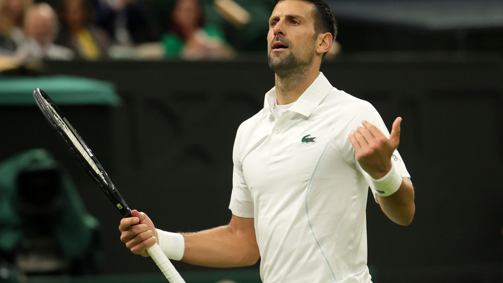 Djokovic doma a Rune