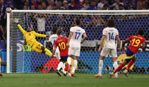 Yamal impulsa a España hacia su quinta final (2-1)