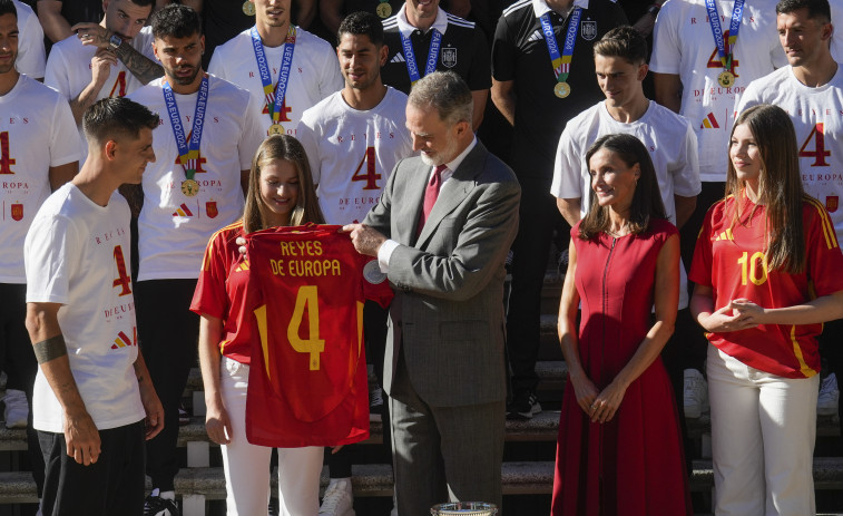 El Rey Felipe VI recibe a la selección española tras la conquista de la Eurocopa