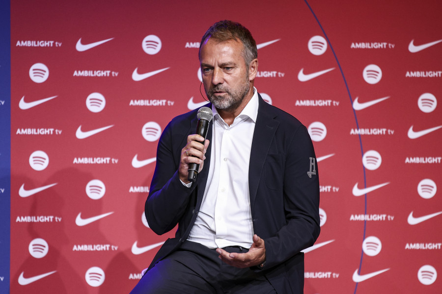 Flick: "Quiero llevar a los jugadores de La Masia a un nivel superior"