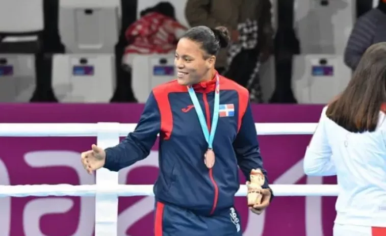 La dominicana María Moronta abrazó el boxeo para dejar de vender huevos en la calle