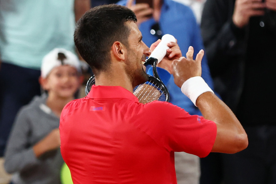 Djokovic intimida y espera a Nadal